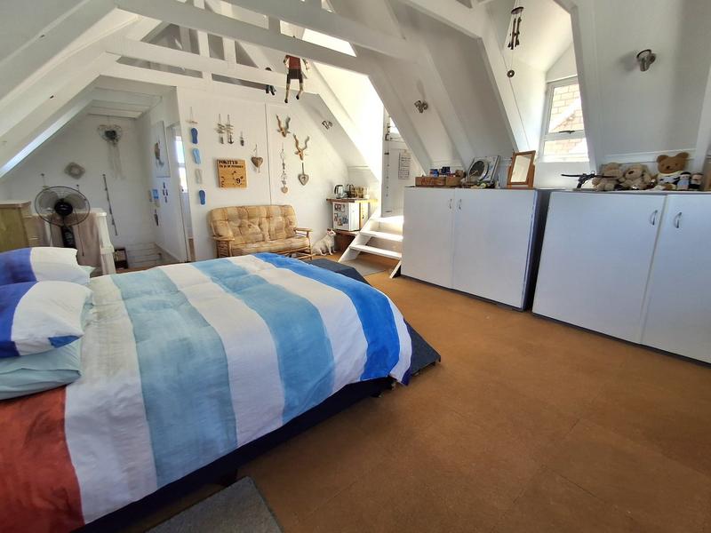 5 Bedroom Property for Sale in Britannia Bay Western Cape